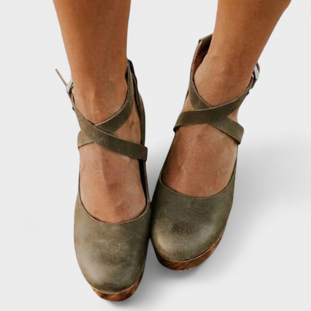 Sandalo ortopedico Orsola con tacco alto