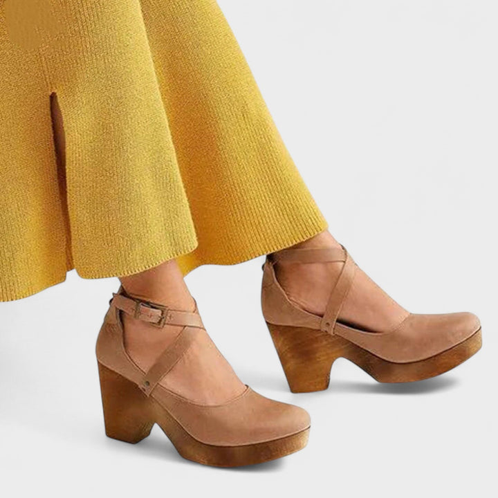 Sandalo ortopedico Orsola con tacco alto