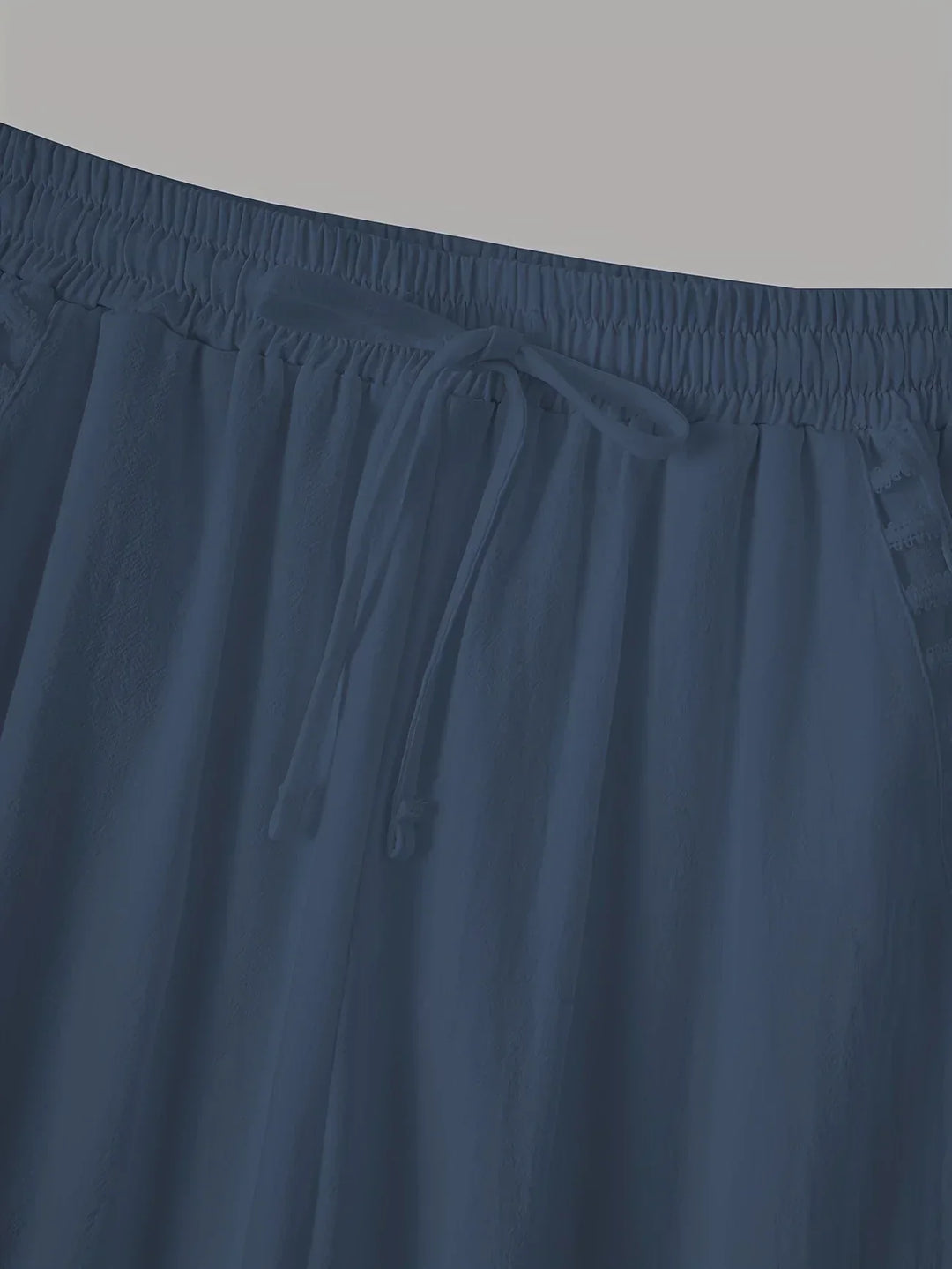 Pantaloni cropped Tracey con finiture a contrasto