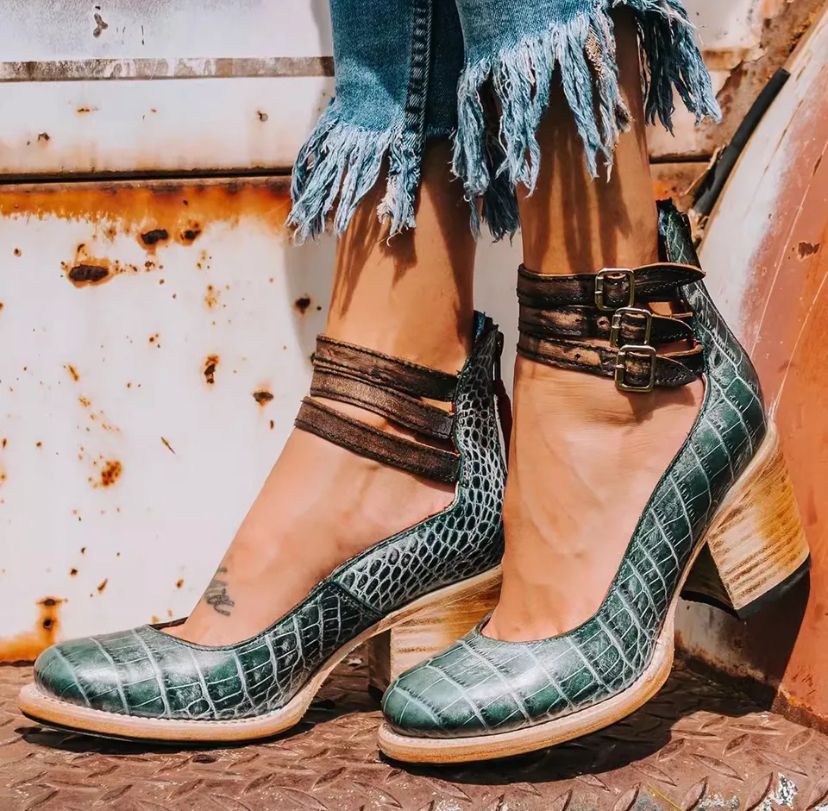 Scarpe con tacco a blocco con cinturino Rina