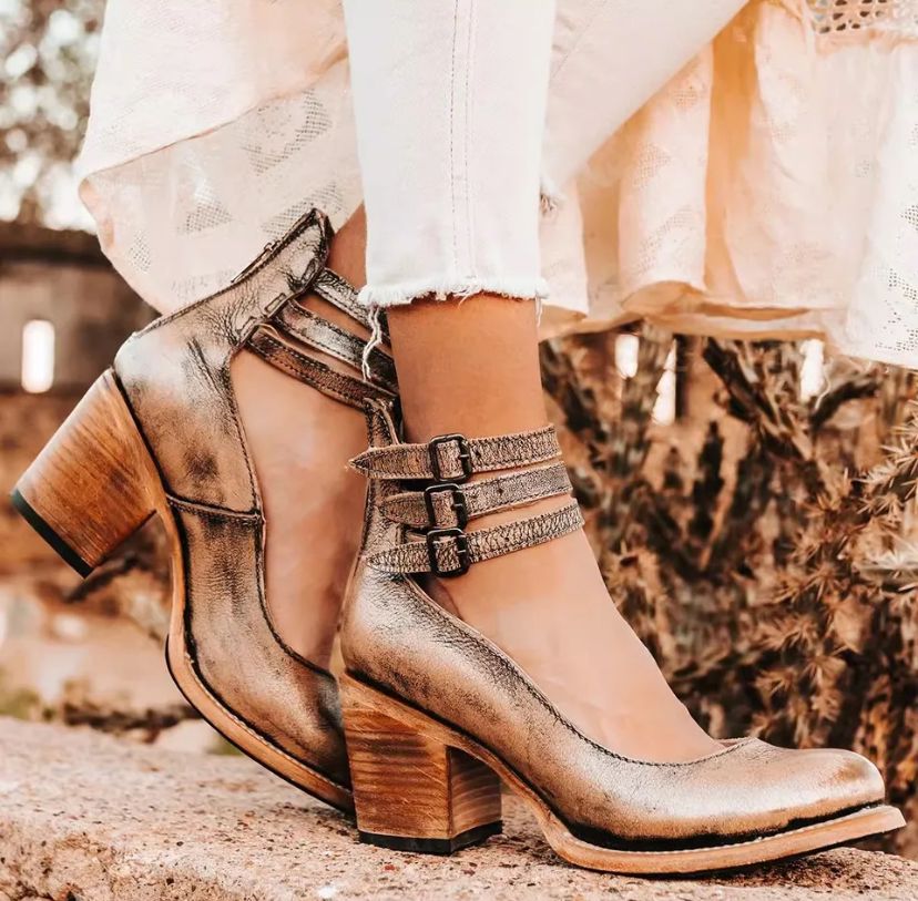 Scarpe con tacco a blocco con cinturino Rina