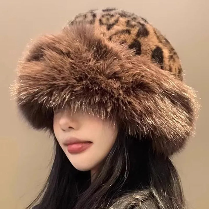Cappello in pelliccia sintetica felina