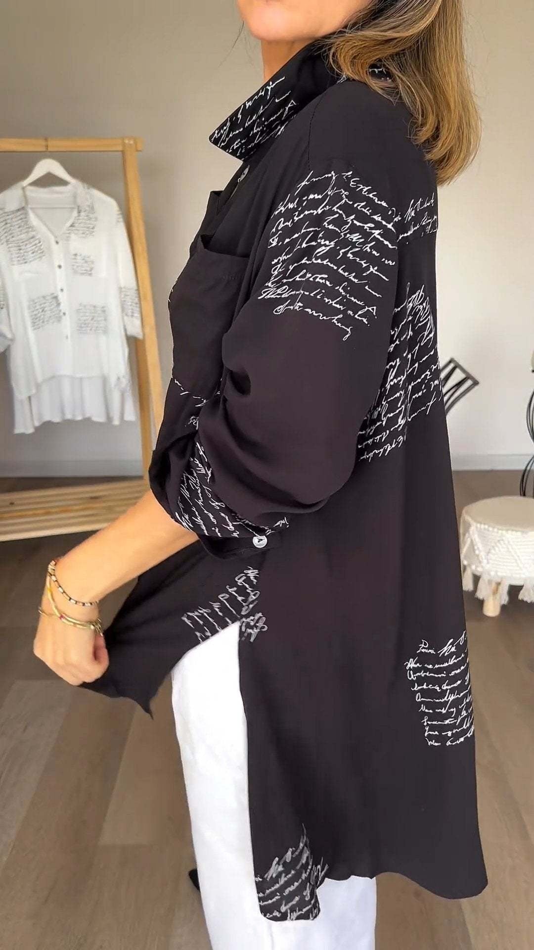 Camicia Callista con bottoni scritti a mano