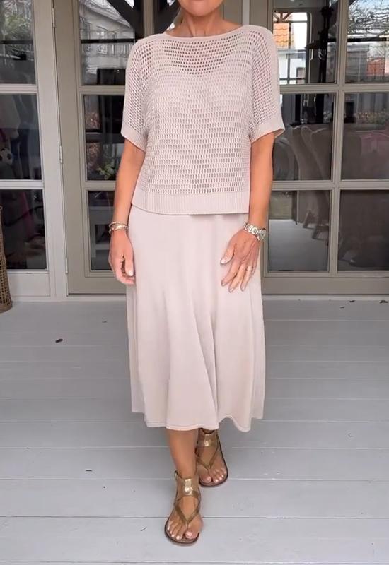 Abito casual con bretelle e camicetta vuota in due pezzi