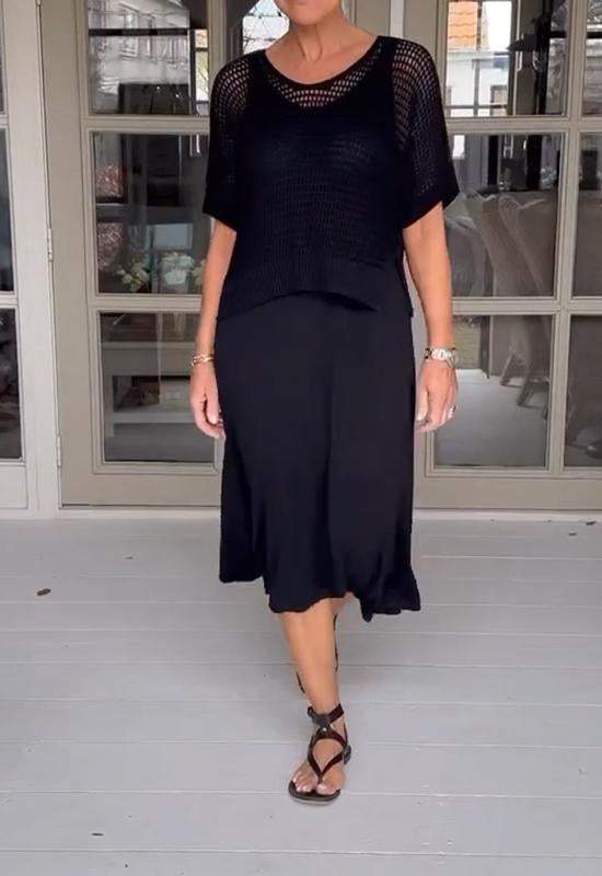 Abito casual con bretelle e camicetta vuota in due pezzi