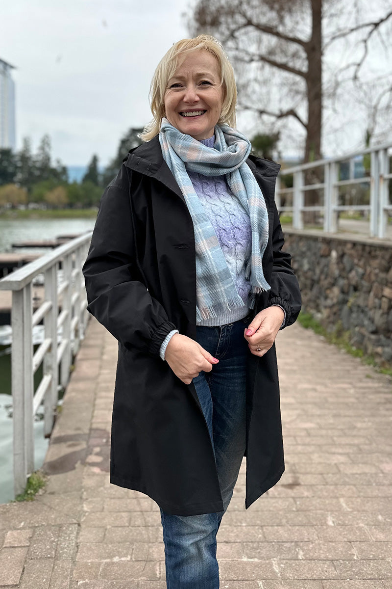 Giacca Leanne con cappuccio oversize resistente all'acqua